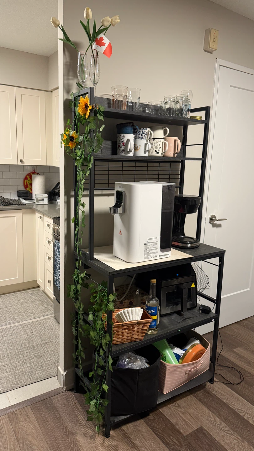 VASAGLE Kitchen Baker's Rack with Power Outlet - photo 4
