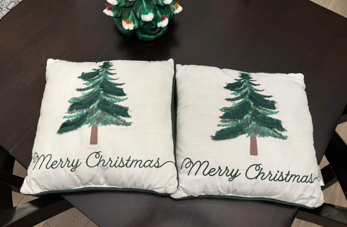 Brand New “Merry Christmas” Pillow Set