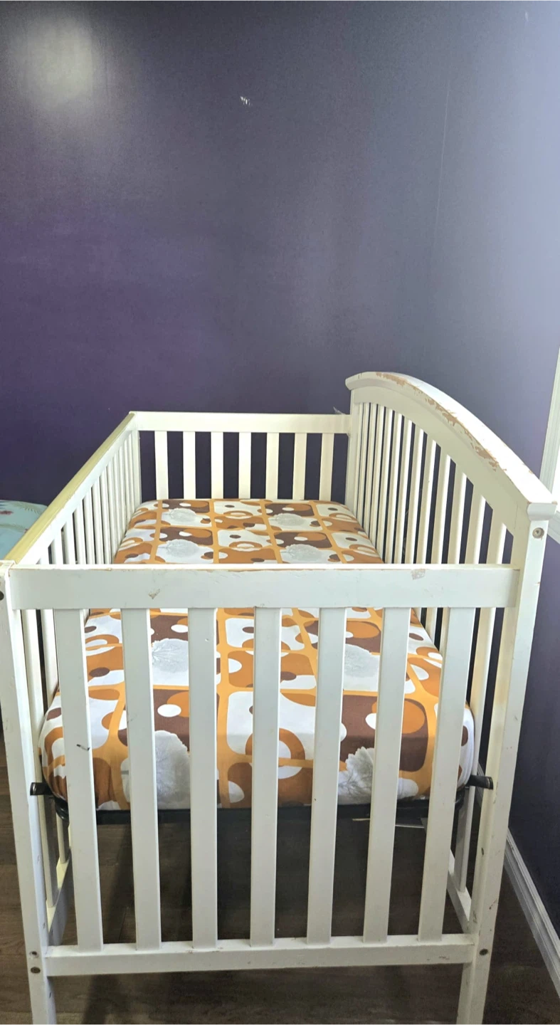 Crib - photo 4
