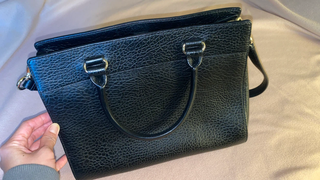 Kate Spade Black Leather Handbag. Barely used. - photo 3