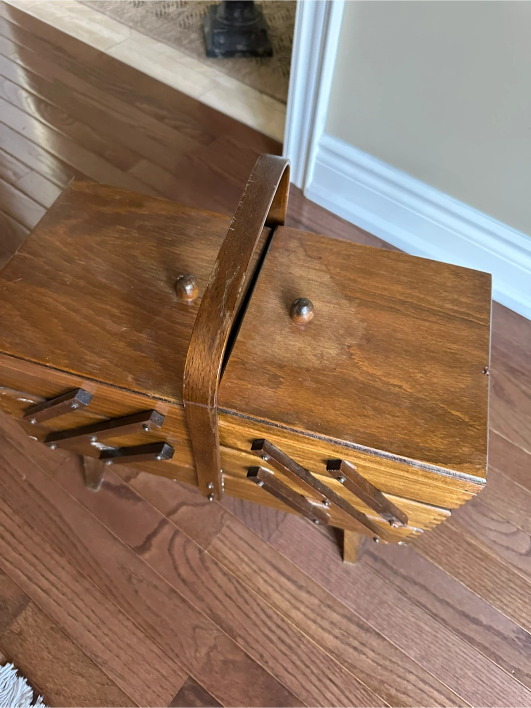 Vintage Wooden Accordion Sewing Box - photo 2