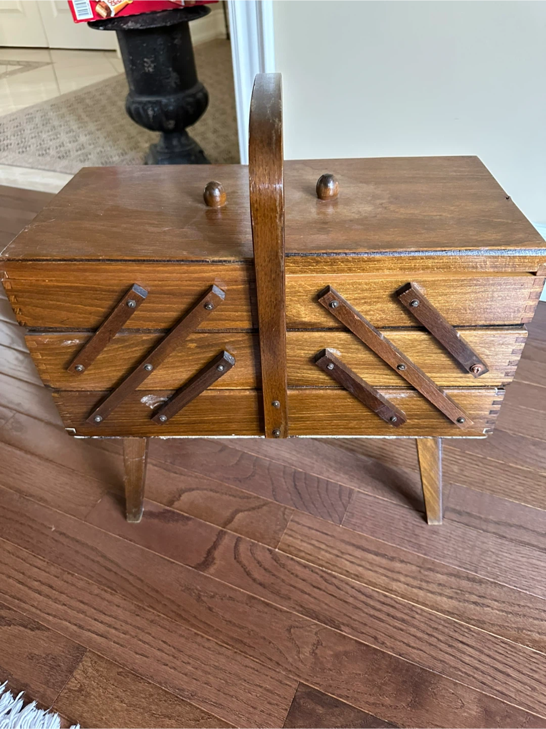 Vintage Wooden Accordion Sewing Box - photo 3
