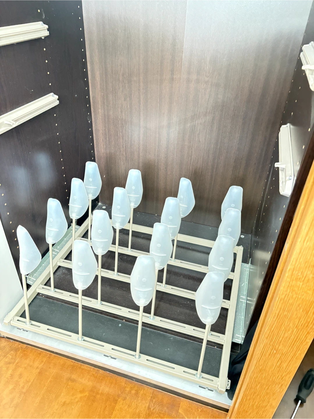 Pull-out shoe rack organizer - photo 2