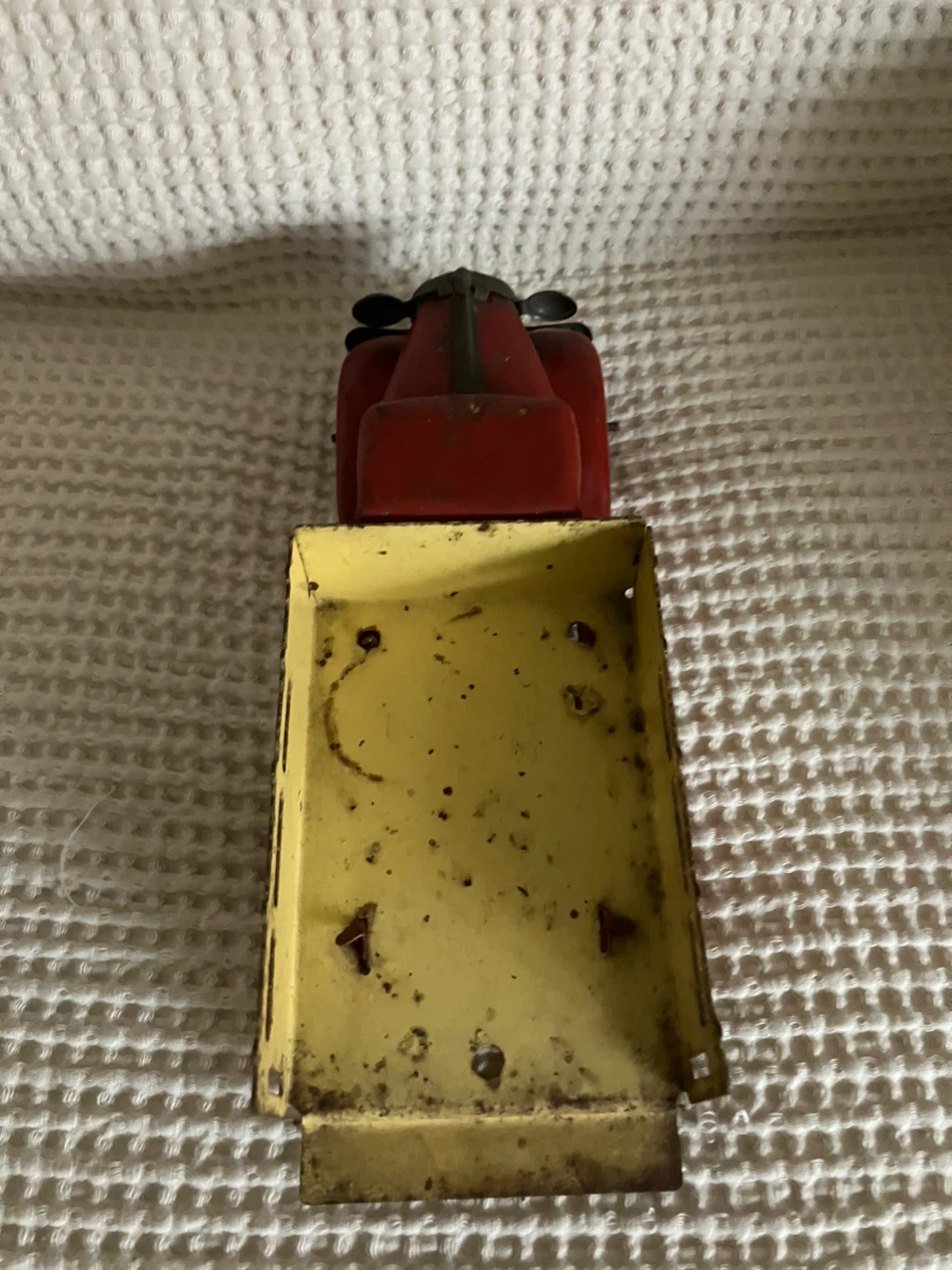 Vintage Metal Ice Truck Toy - photo 4
