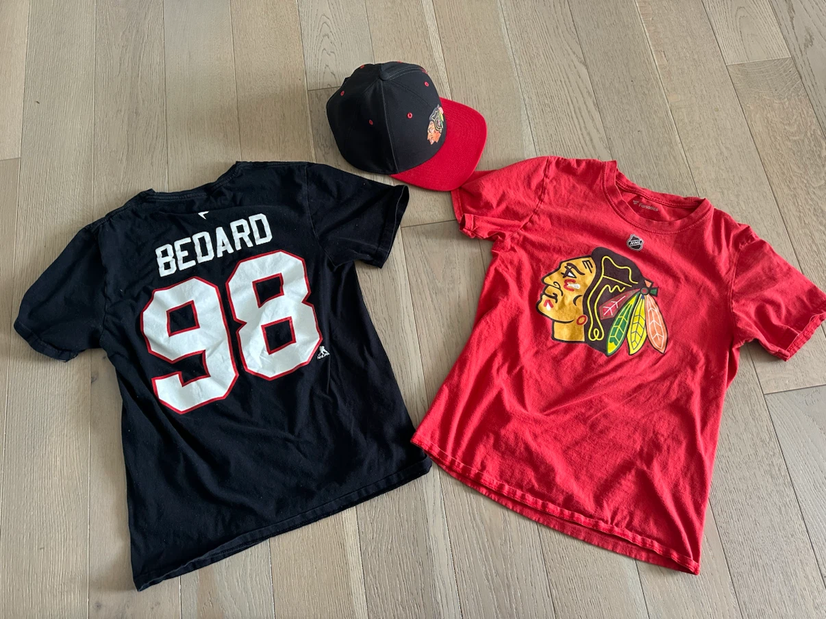 Bedard - Chicago men's small tshirts & hat bundle - photo 2