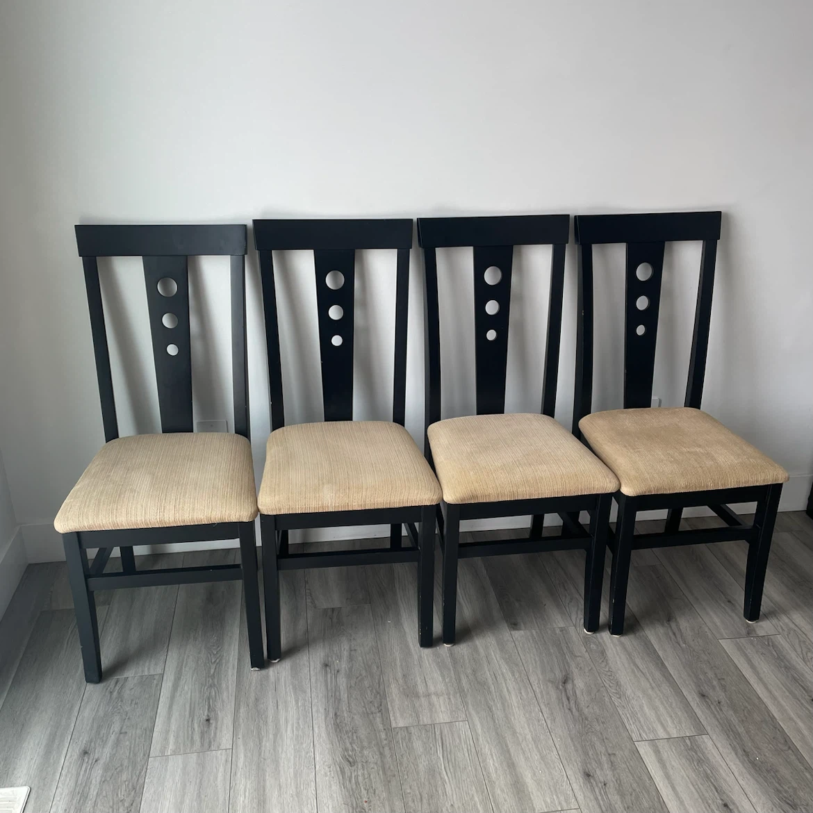 4 Dining Chairs