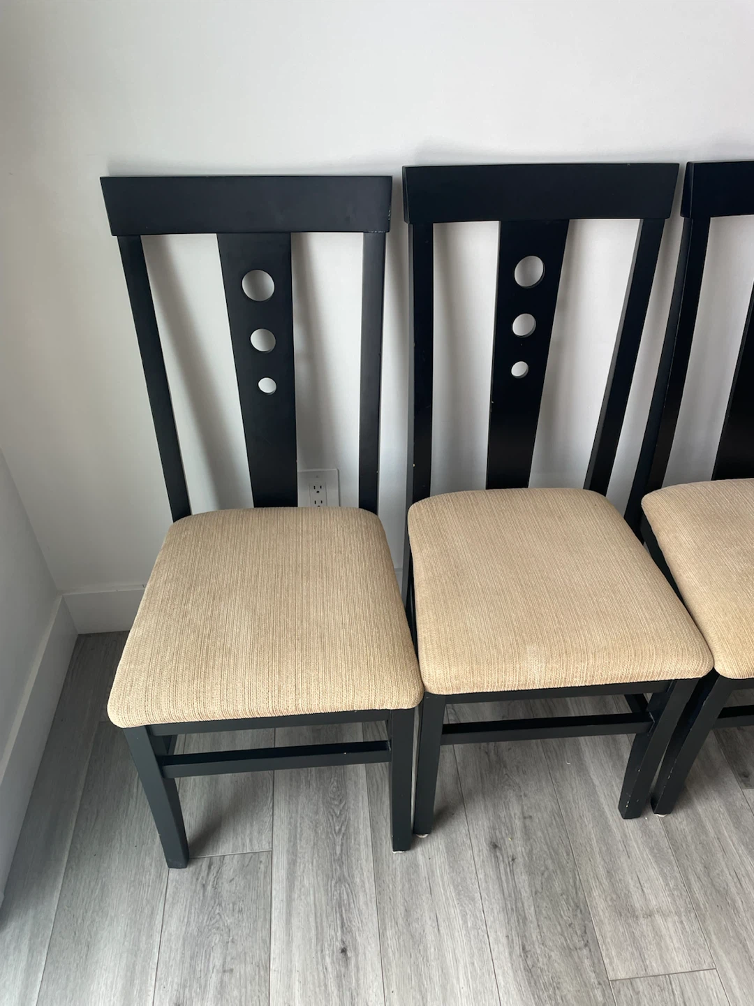 4 Dining Chairs - photo 3