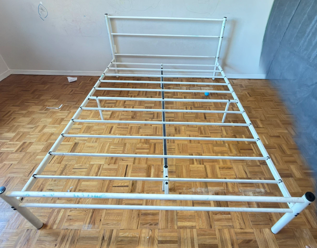 Queen Size White Metal Bed Frame for Sale – Move-Out Sale