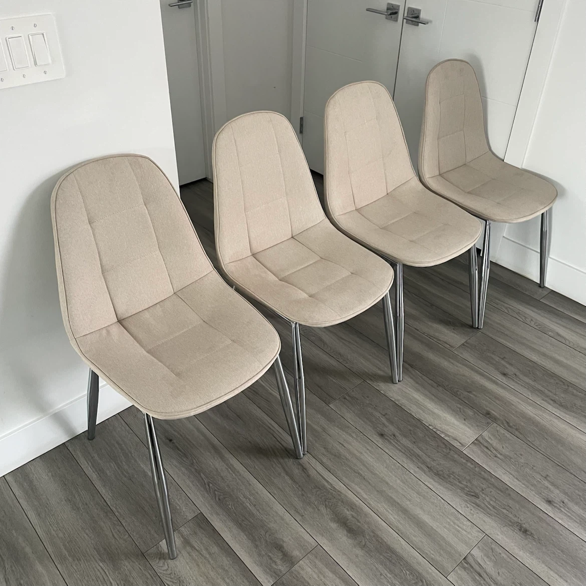 4 Beige Dining Chairs - photo 2