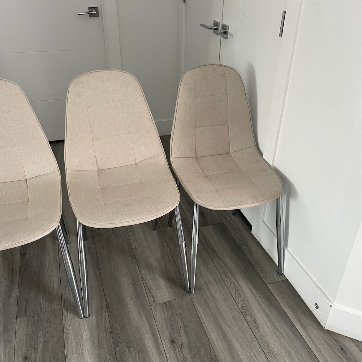 4 Beige Dining Chairs - photo 5