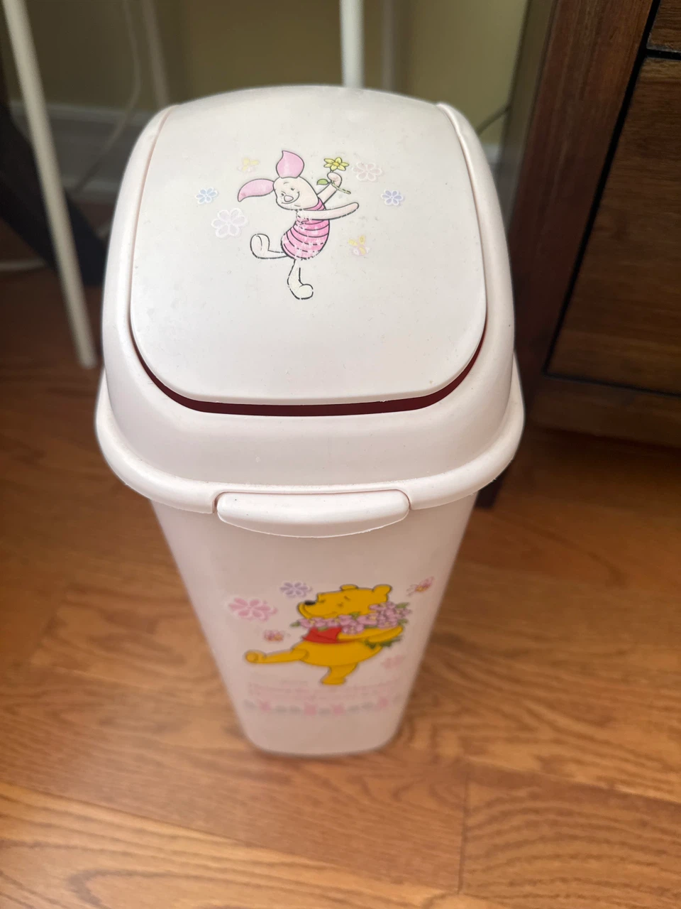 Winnie the Pooh Small Waste Bin