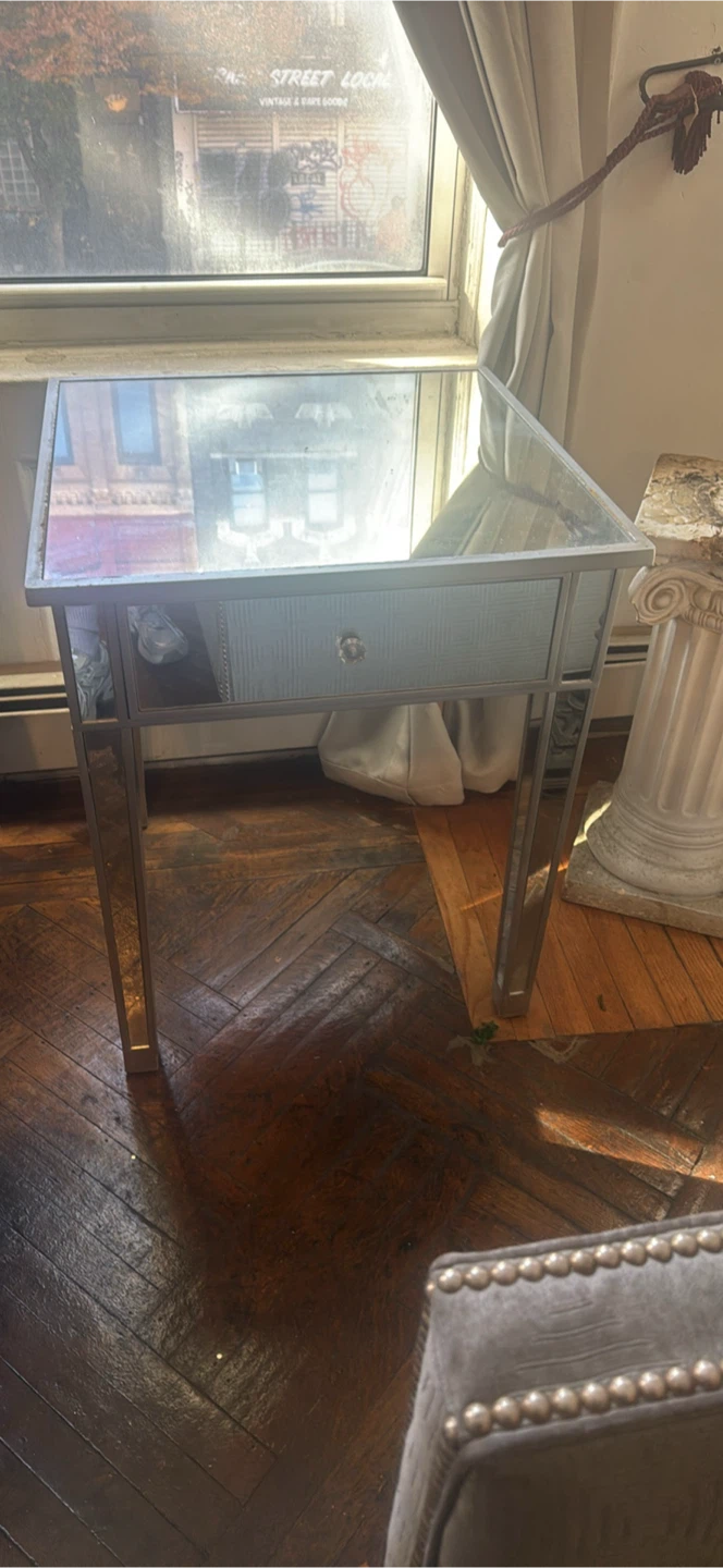 2 Mirrored Side Table with Drawer - photo 2