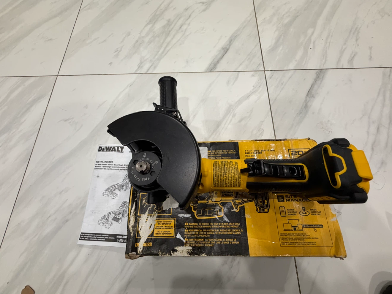 DEWALT ATOMIC 20V MAX Brushless 4-1/2 inch Angle Grinder - photo 2