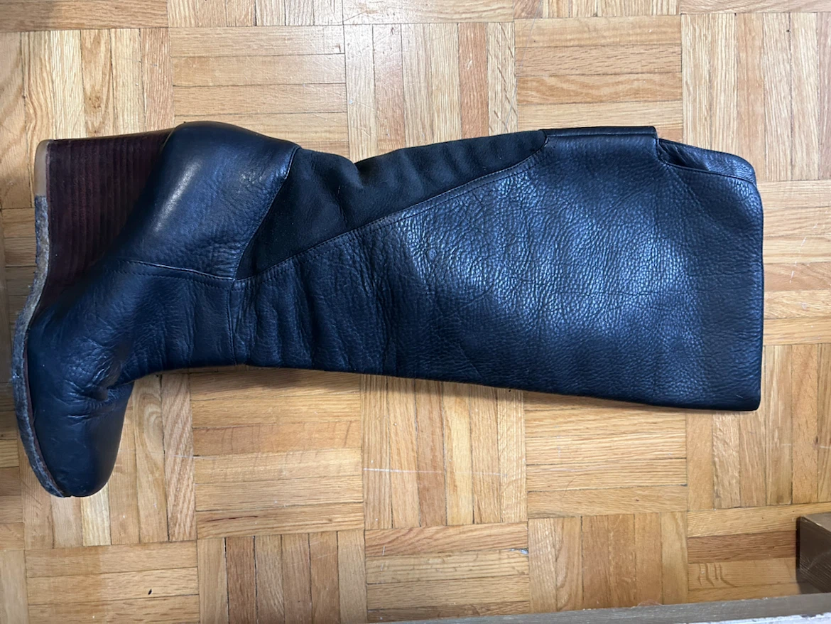 Authentic Black Leather UGG Wedge Boots - photo 2