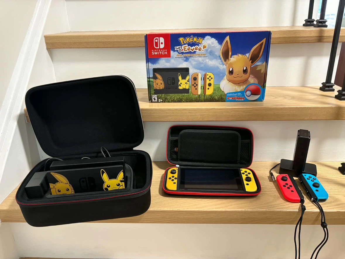Full set Nintendo Switch Lets Go Pikachu Pokemon limited edition
