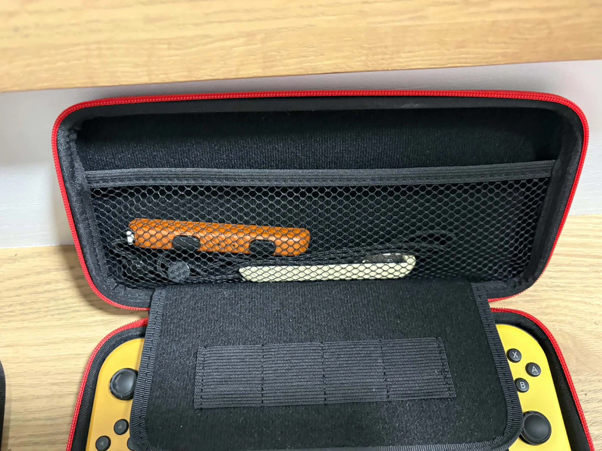 Full set Nintendo Switch Lets Go Pikachu Pokemon limited edition - photo 2