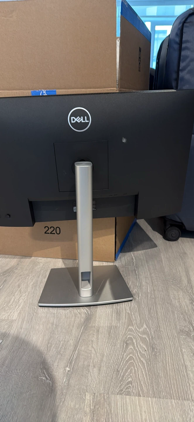 Dell Monitor – Broken LCD Screen – For Parts or Repair - photo 2