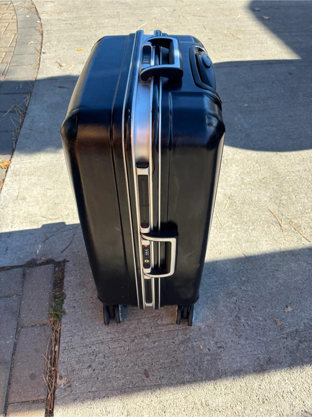 Medium Elle Black Hardside Carry-On Luggage - photo 4