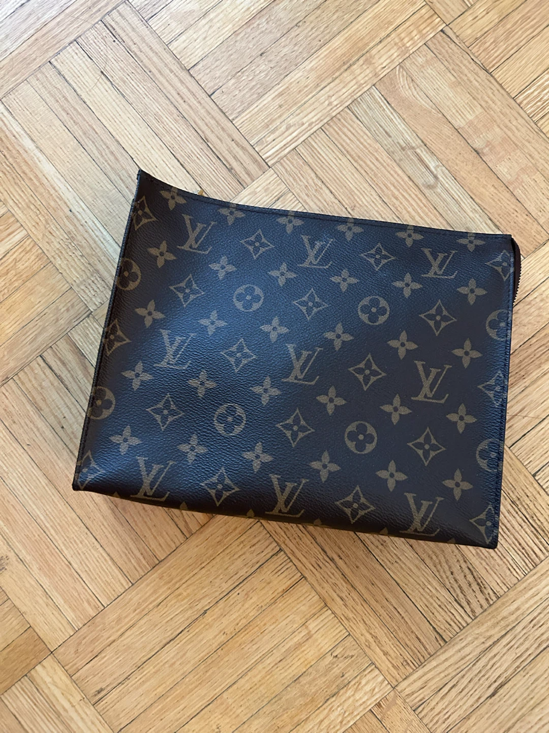 Louis Vuitton Monogram Toiltry 26 - photo 2