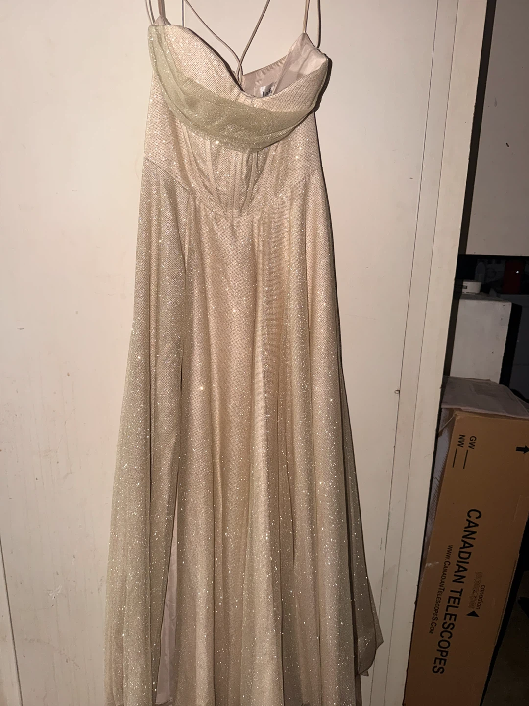 Gold Glitter Prom Gown - photo 2