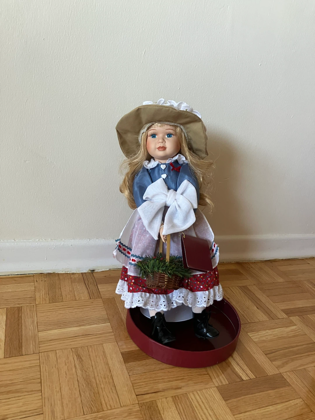 H. Samuel 1999 Porcelain Doll Collection - photo 2