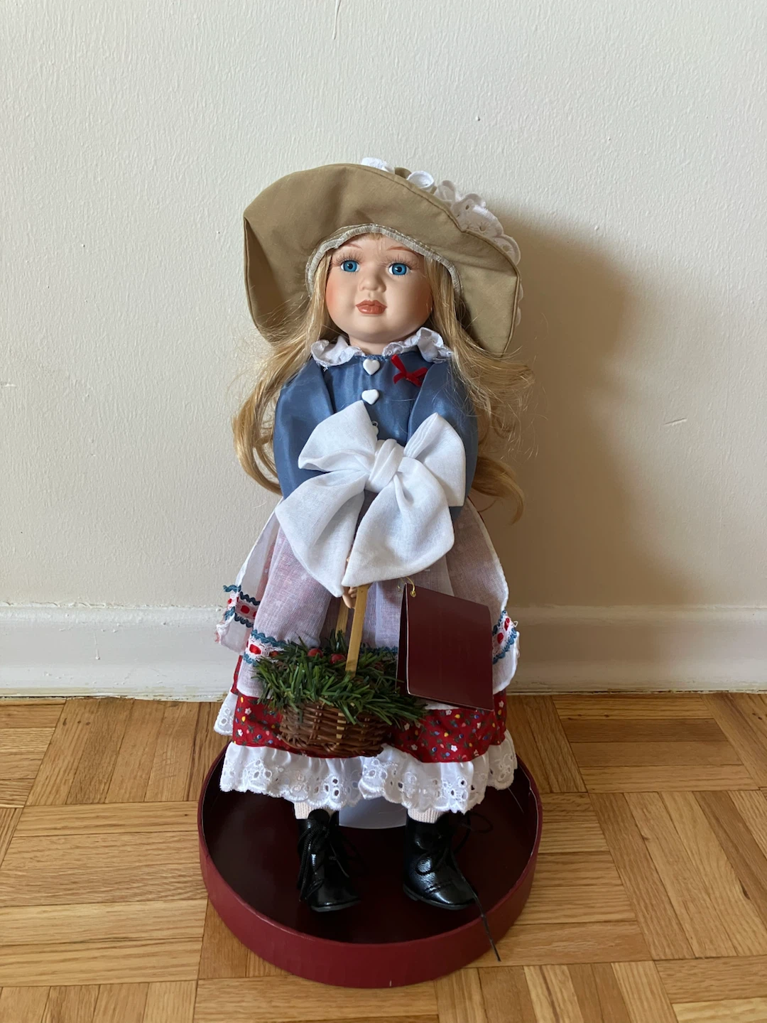 H. Samuel 1999 Porcelain Doll Collection - photo 3
