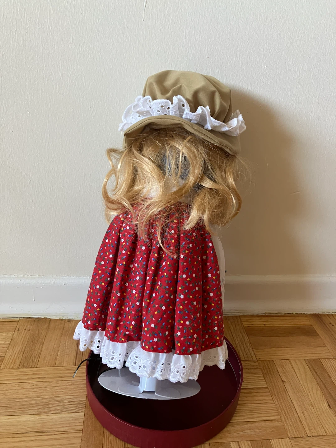 H. Samuel 1999 Porcelain Doll Collection - photo 4