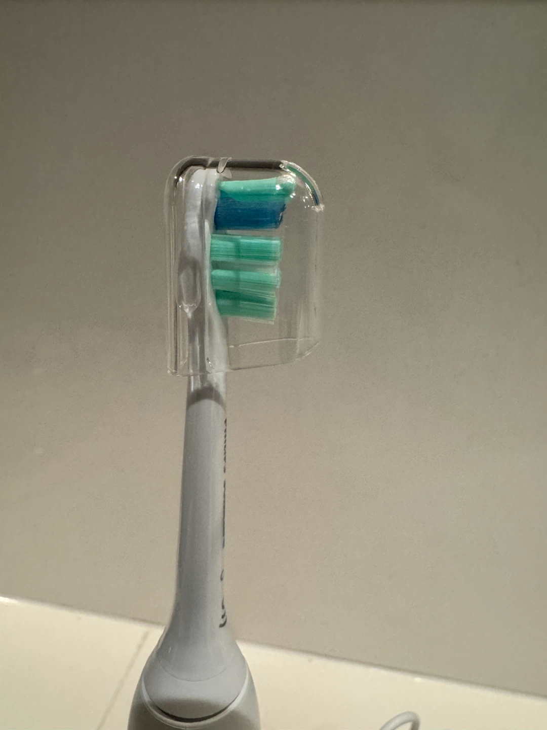 Philips Sonicare 4000 Rechargeable Toothbrush - photo 3