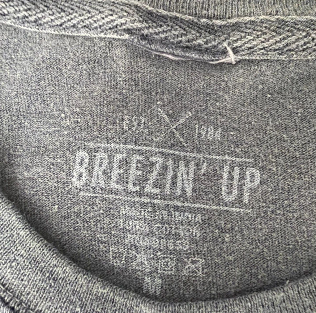 Breezin' Up Southampton T-Shirt - photo 2