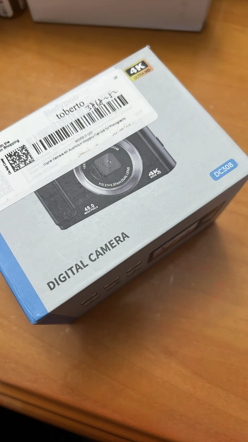 4K Vlogging Digital Camera - photo 3