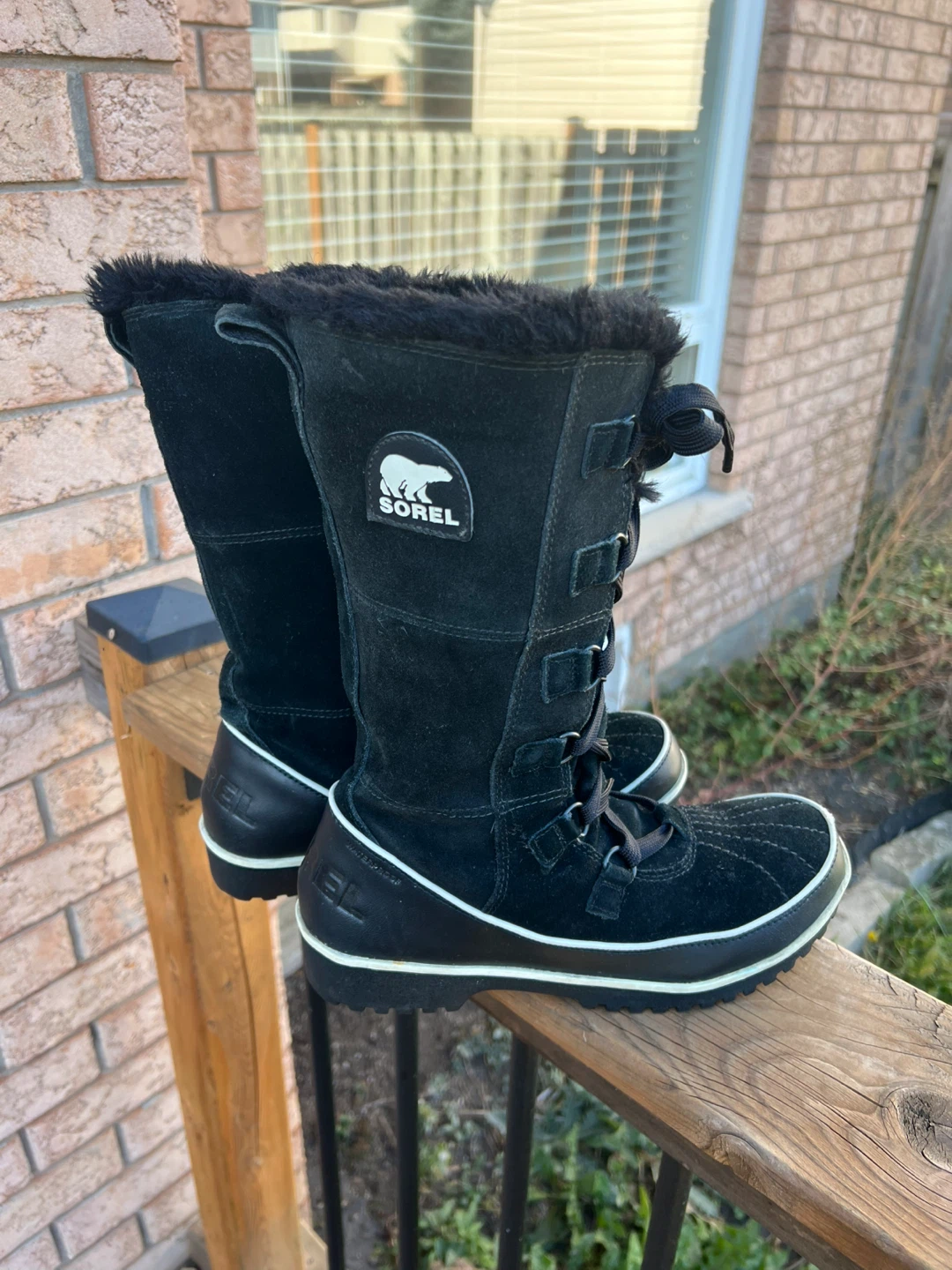 Sorel Women's Winter Boots - size 9.5