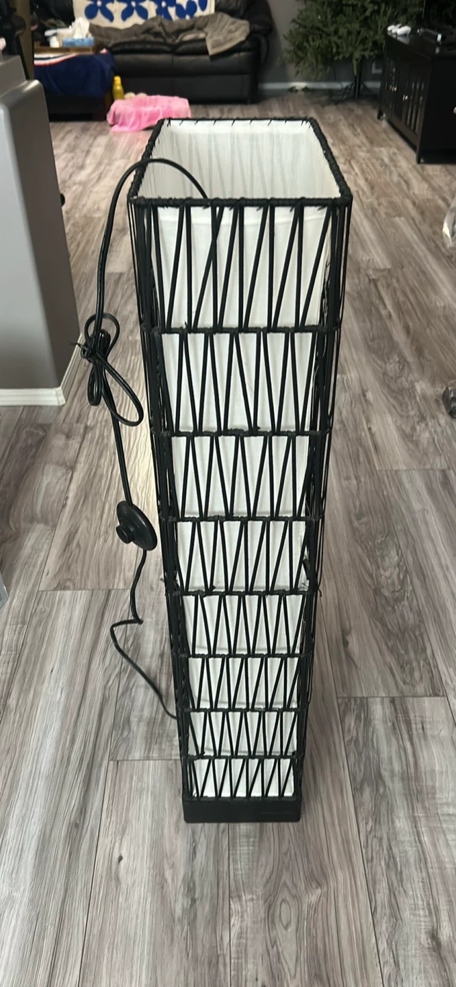 Tall black wire floor lamp with white shade - photo 2
