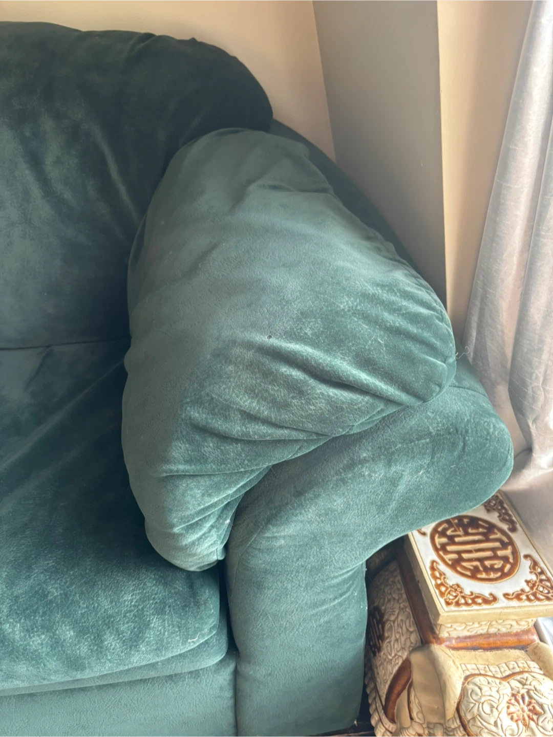 Green velvet loveseat lazy boy - photo 3