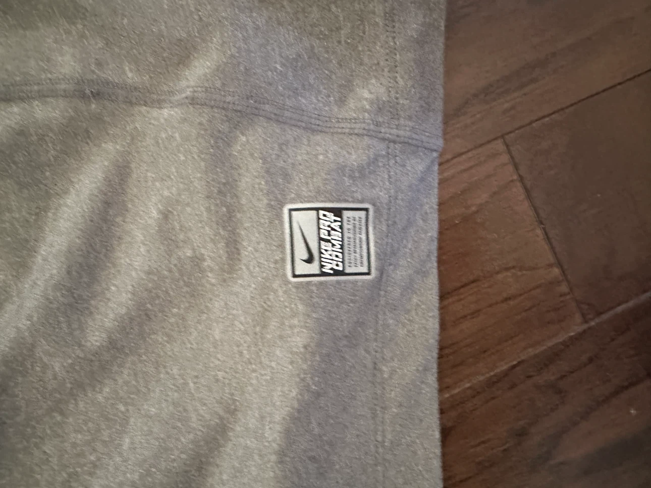 Nike pro sleeveless top - men’s medium - photo 4