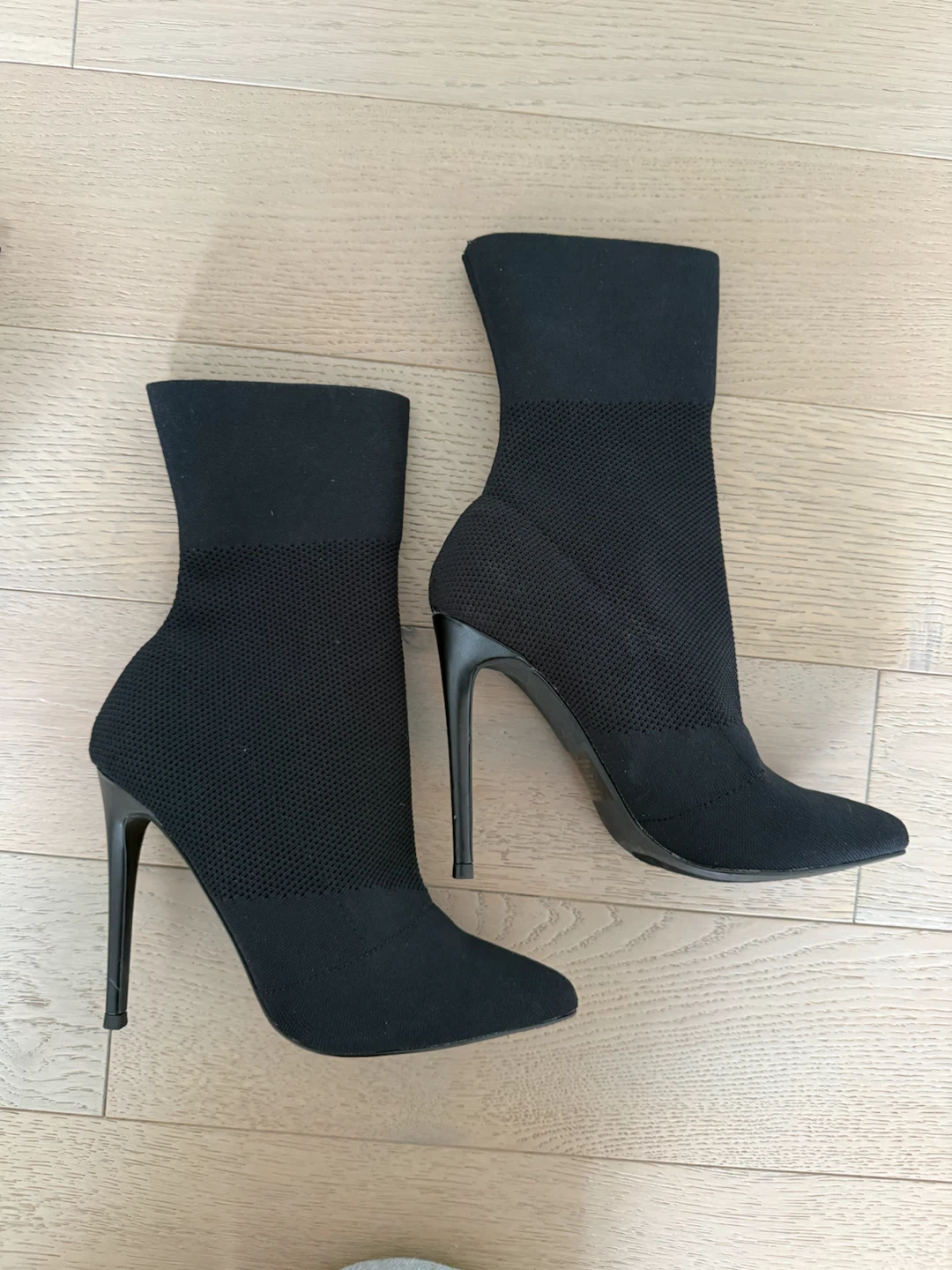 Steve Madden - new woman’s size 8 stretchy sock boots - photo 4
