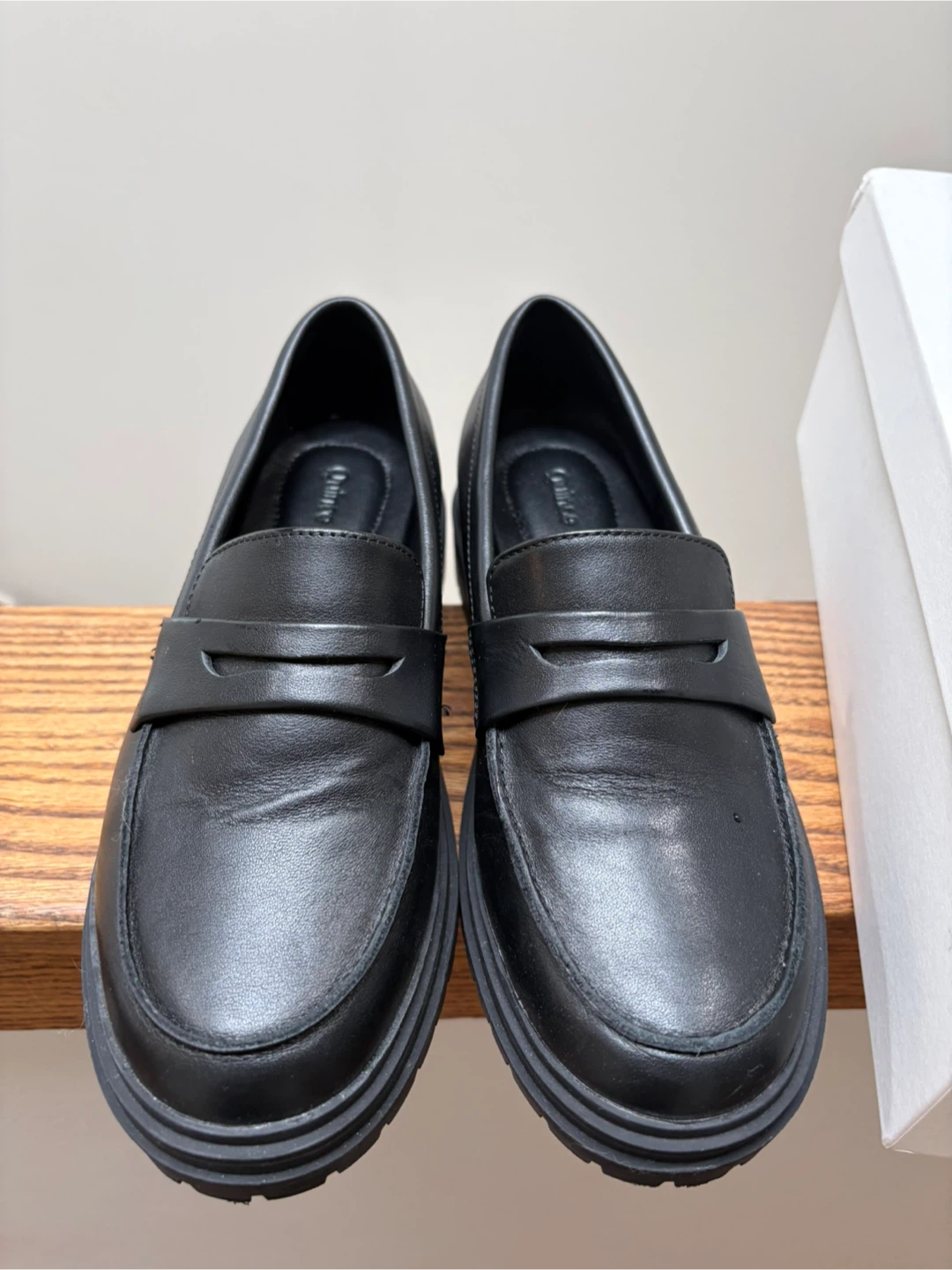 Quince women’s Black Leather Loafers, size: 7 - photo 2