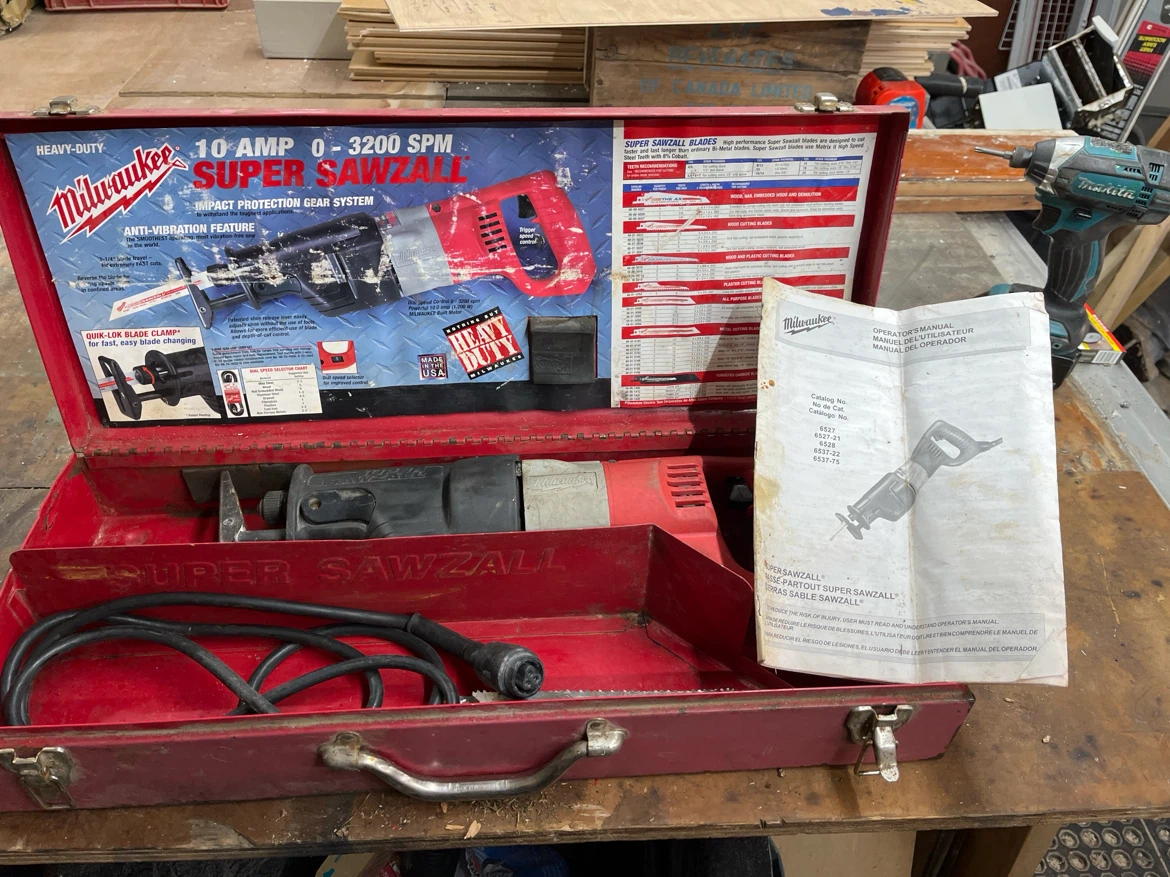 Milwaukee Super Sawzall Reciprocating Saw with Case - photo 2