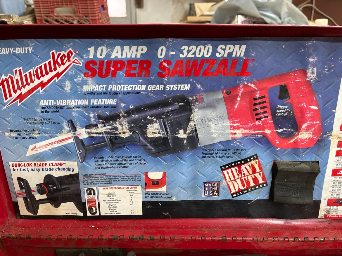 Milwaukee Super Sawzall Reciprocating Saw with Case - photo 5