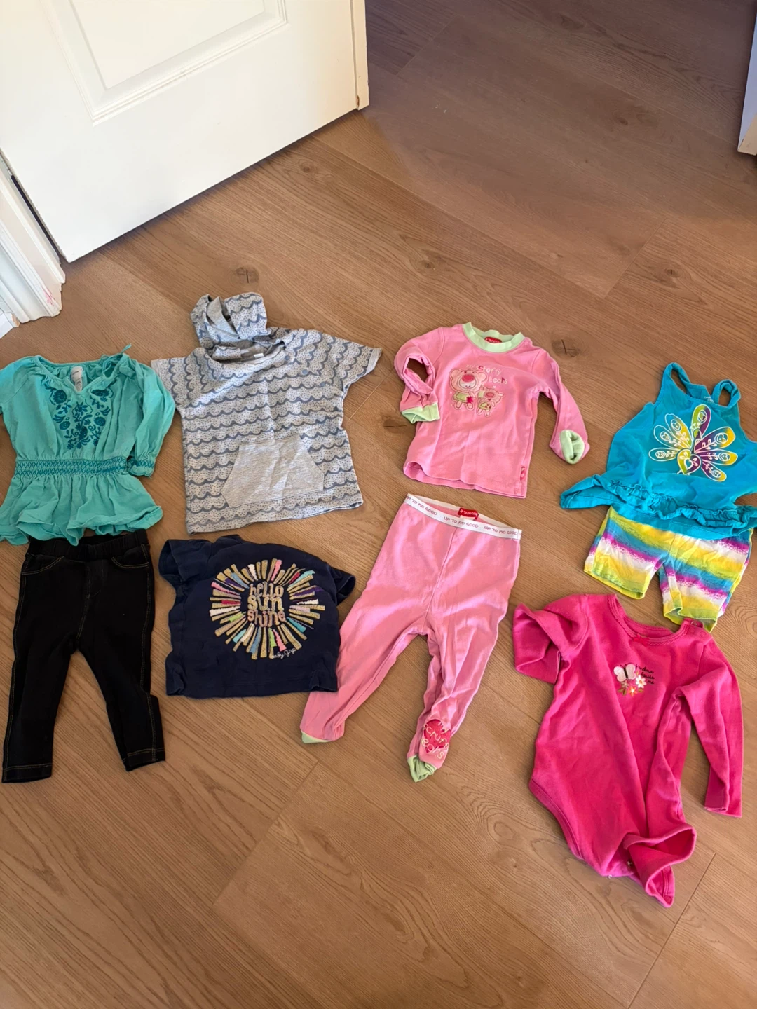 45+pc 12-18m Girls Clothing Bundle - photo 3