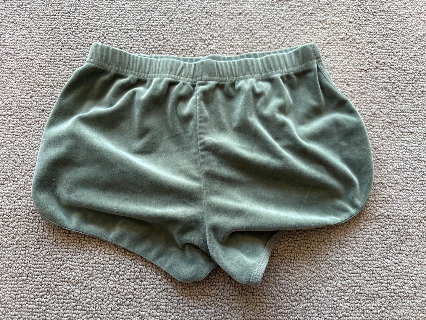 Hollister Olive Green Velour Shorts - photo 2