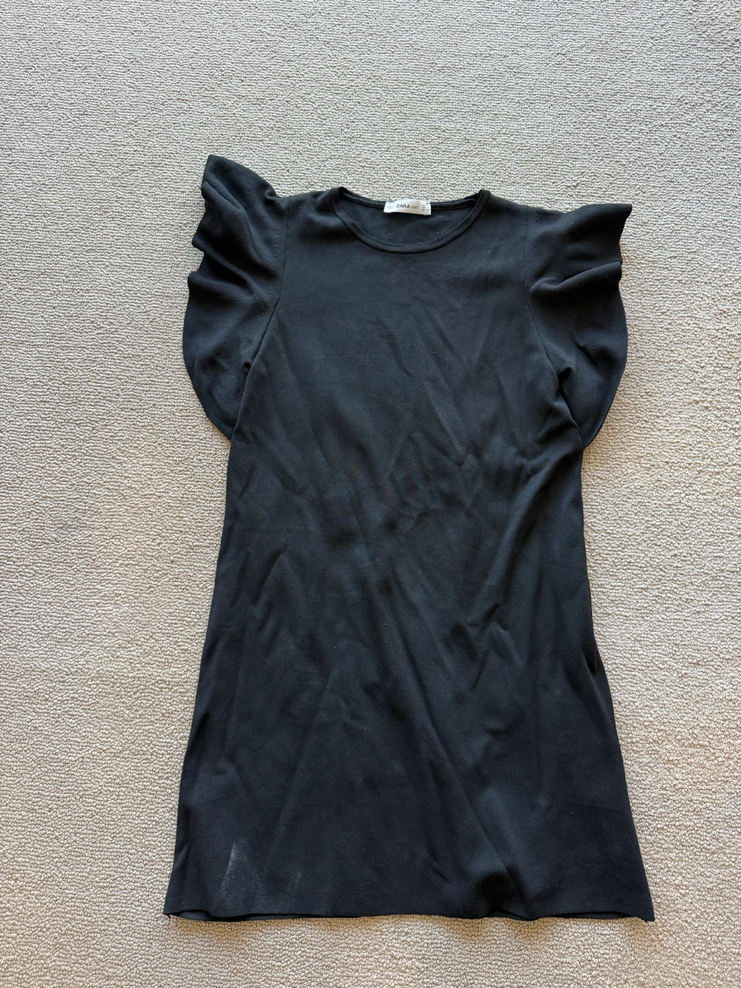 Zara Knit black ruffled-sleeve dress size small