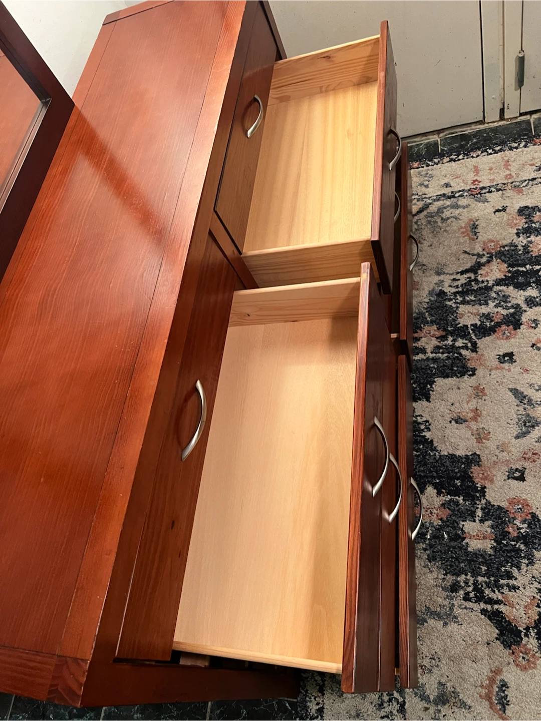 Double Dresser w/Mirror 8-Drawers - Delivery Extra - photo 4