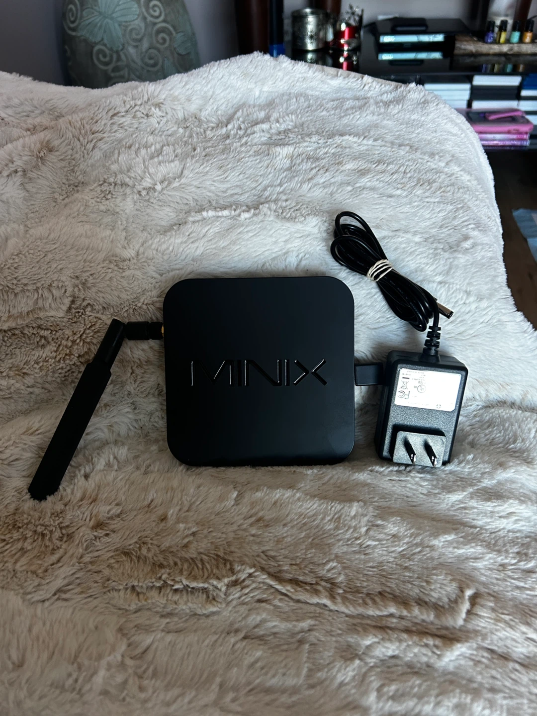 Minix Neo X8-H Plus Android TV Box - photo 2