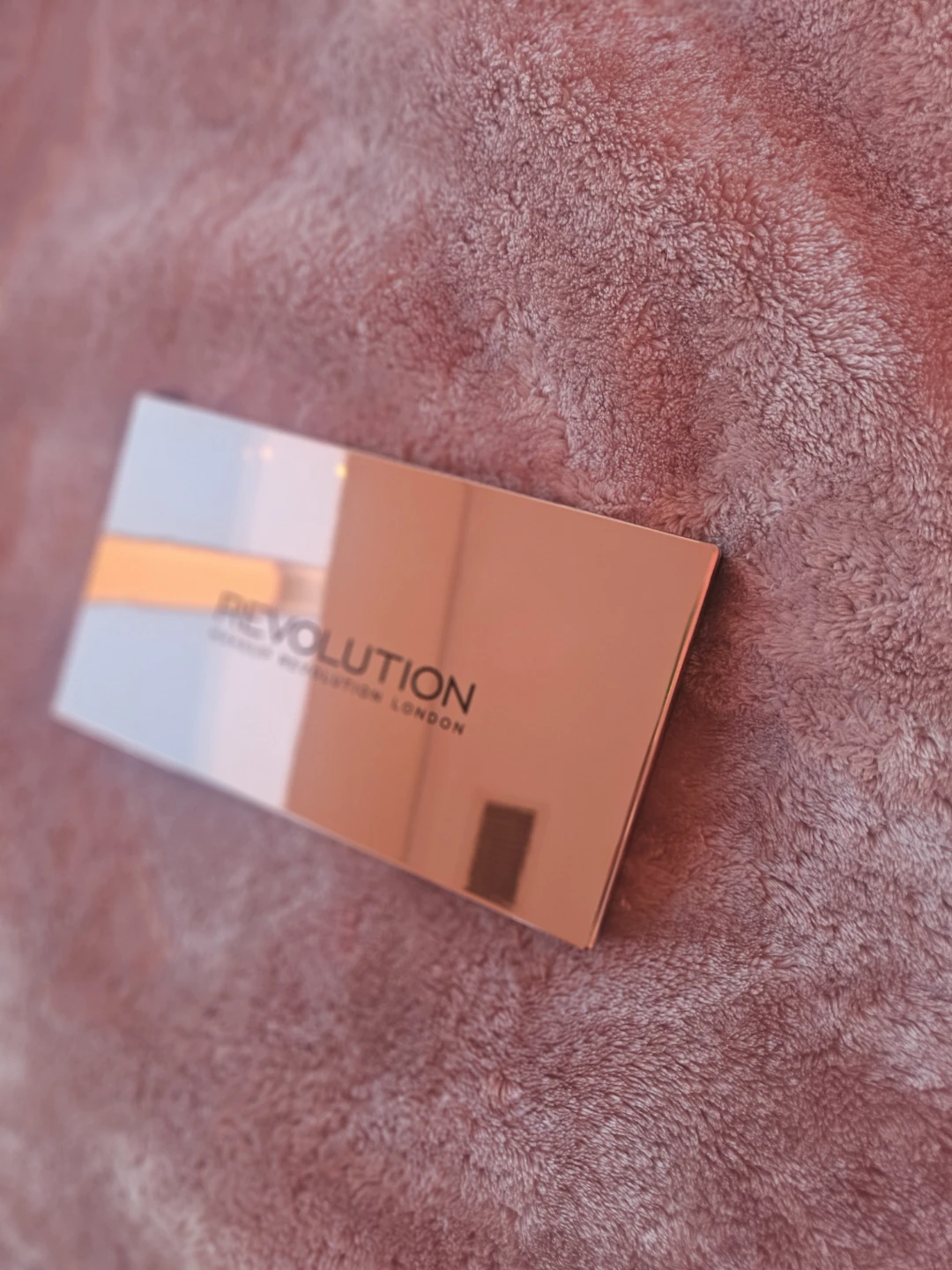 Makeup Revolution Re-Loaded Eyeshadow Palette