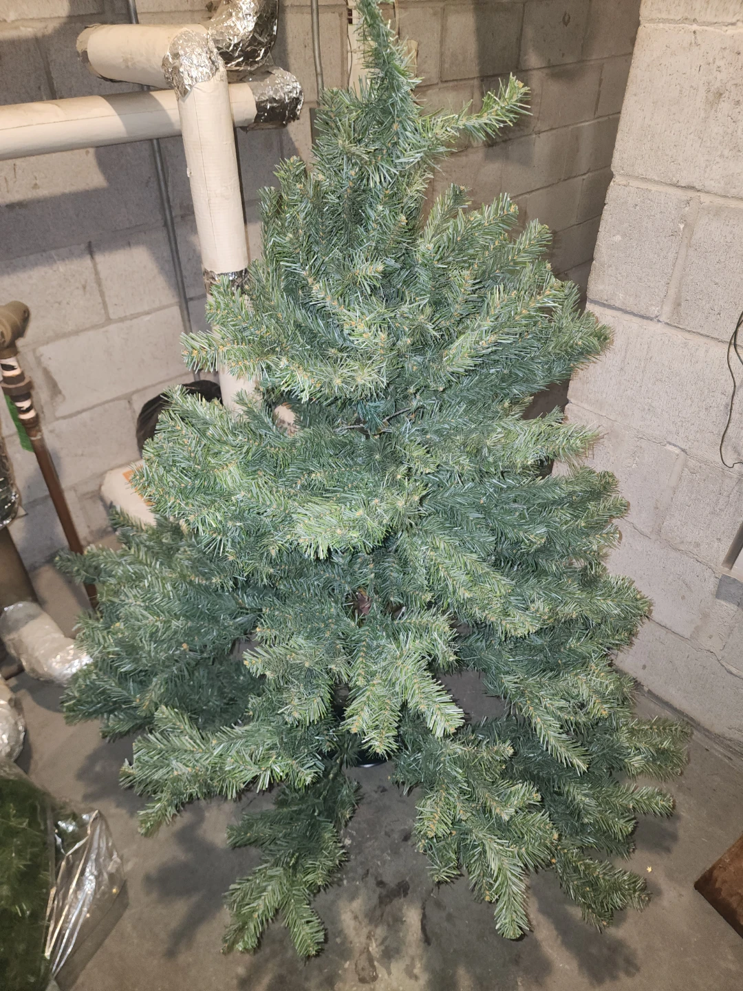 Puleo Tree Co. Artificial Christmas Tree 5ft