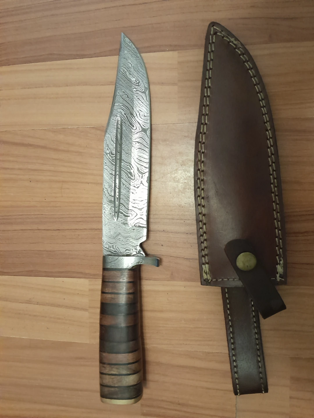 Damascus Steel Bowie Knife with Leather Sheath