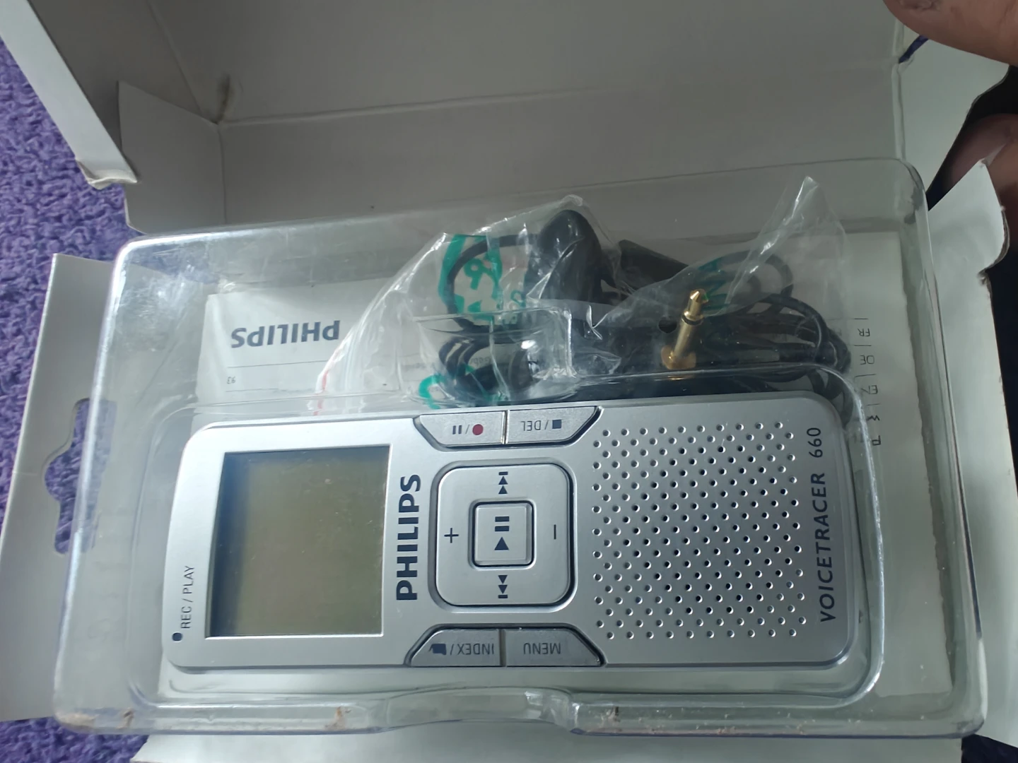 Philips Voice Tracer 660 Digital Recorder - photo 2