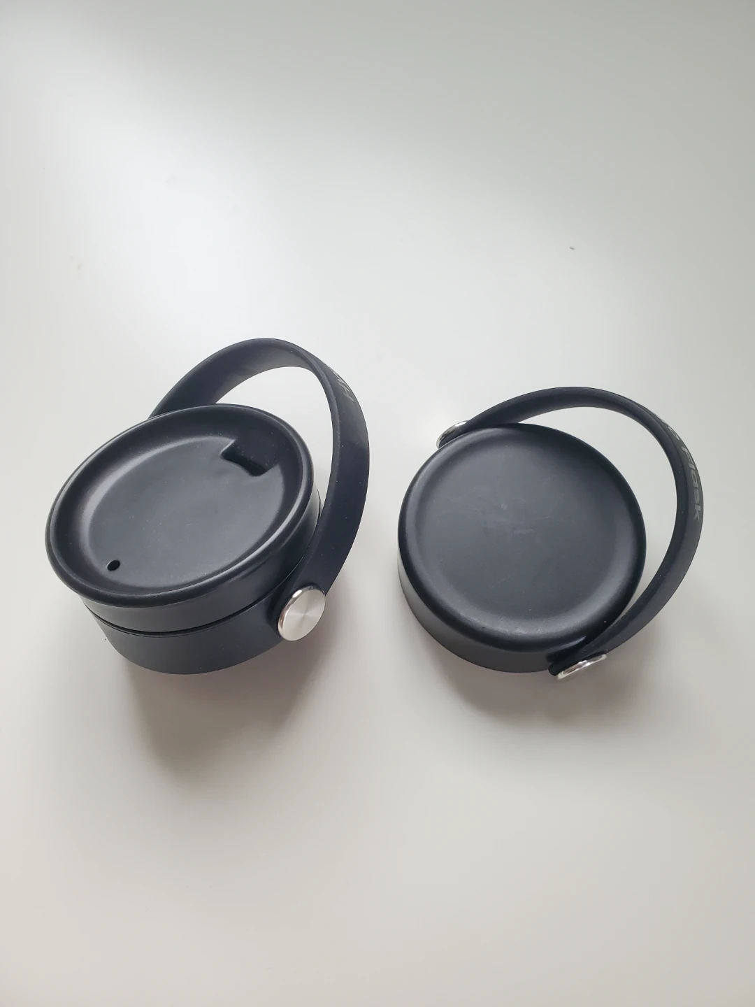NEW 20 oz Hydroflask Bottle - photo 3