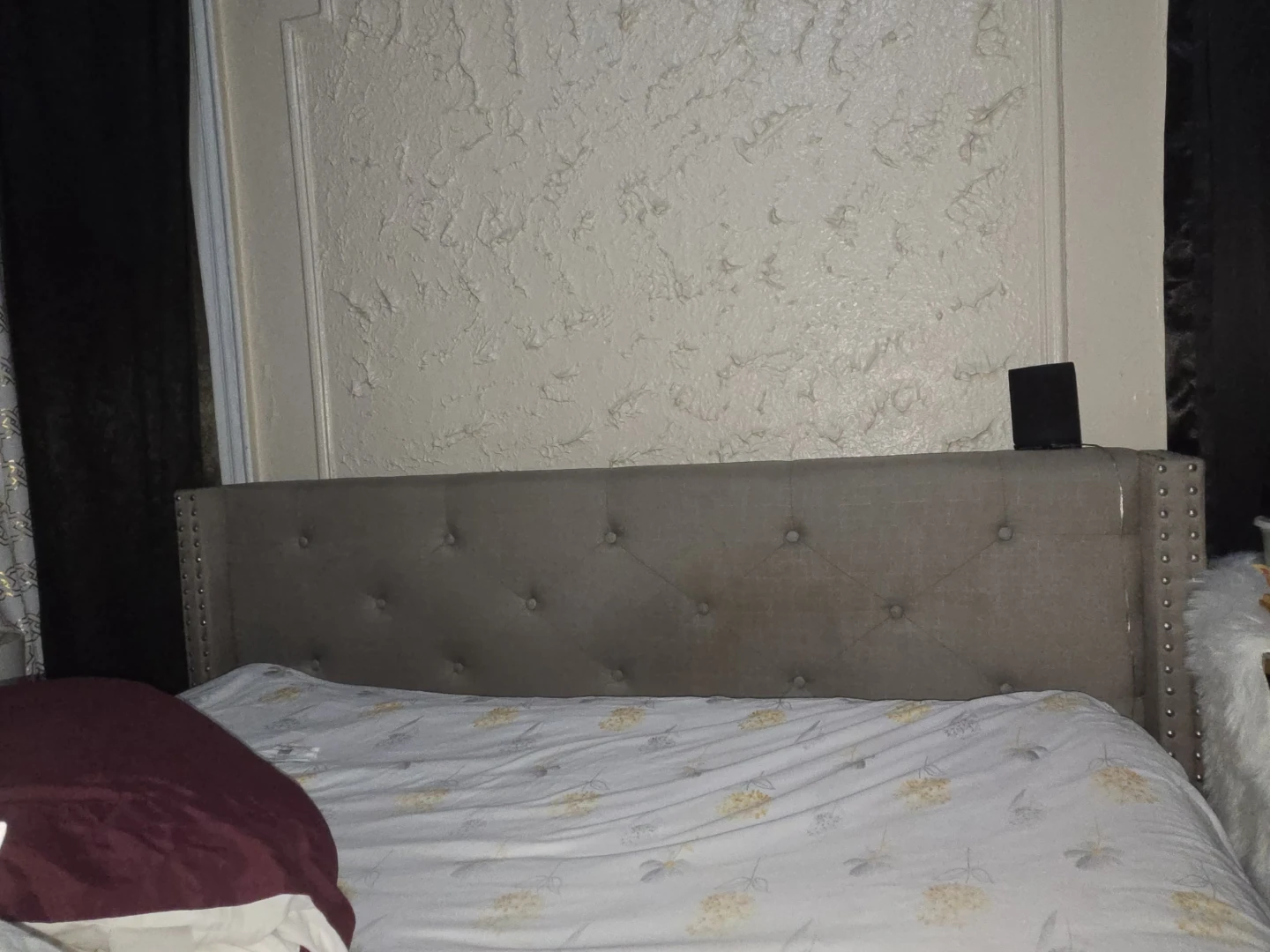 Upholstered Queen sized Bed Frame with Tufted Headboard
