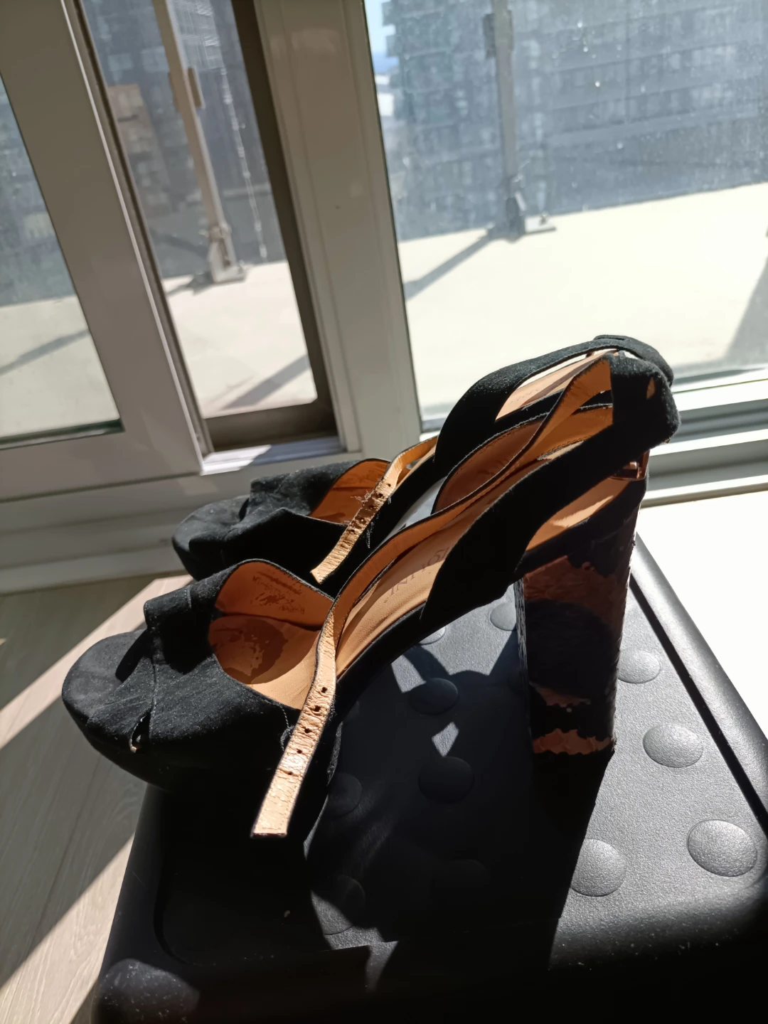 Carlo Pazolini black suede platform heels - photo 2